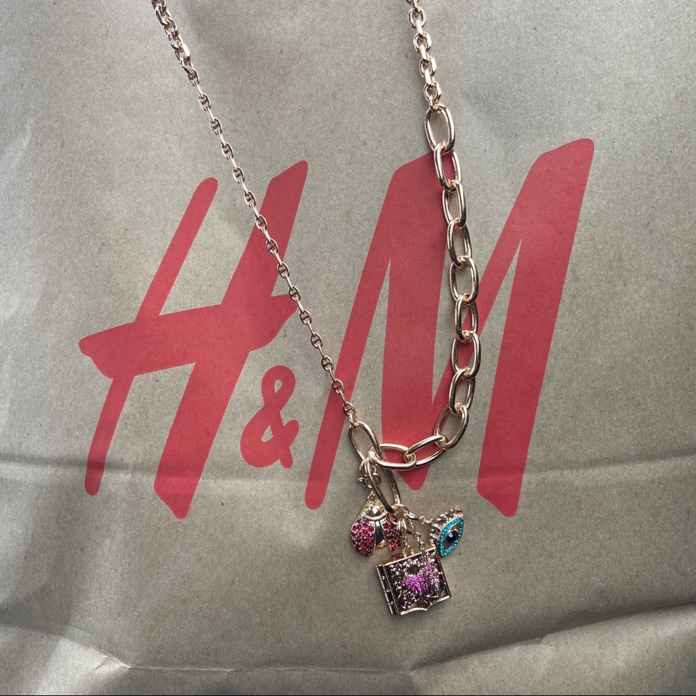 H&M x The Vampire’s Wife